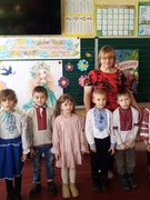 Виховний захід до Міжнародного жіночого дня у 1 класі (класовод Зеленовська Н.М.)