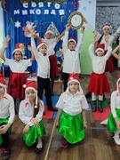 20 грудня свій святковий настрій дарували учасники гурту «Дзвіночки».
