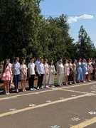 Свято  вручення свідоцтв про базову  середню освіту учням дев’ятих класів.