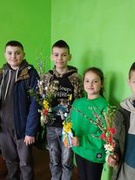 " Не я б'ю, верба б'є, за тиждень - Великдень"