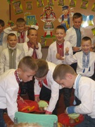 Спортивно-розважальне свято «Козацькі забави» учнів 3-4 класів