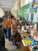 Шкільна виставка-акція «Ялинка»