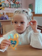 Вихованці гуртка ,,Паперопластика" підготували для воїнів обереги