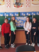 У 6 - В класі проведено інформаційну хвилинку "Європа і Україна. Ми - разом одна родина "