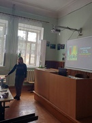 Учні 6-х класів взяли участь у годині психолога " Усвідомлене ставлення до трендів у соціальних мережах" на якій  підлітки проаналізували негативні наслідки небезпечних інтернет- трендів