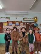 Казкова мандрівка осіннім лісом