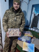 Продовжуємо допомагати нашим захисникам. Цього разу смаколики!