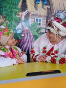 Флешмоб до Дня української хустки"Дай мені, мамо, хустку на згадку"