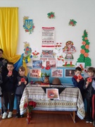 День пам'яті та примирення,День Перемоги.