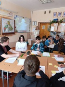 "Шлях до себе" - пізнавальна година для 8-класників