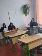 Ознайомлення з навчальним фільмом «Крути» - 10 клас