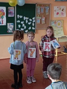 Свято "100 днів у школі" для першокласників