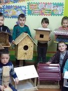 Учні 1 класу разом із своїми батьками прийняли активну участь у акції, ,,Пташина їдальня,, .