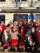 Колядує фольклорний гурт "Веретенце"