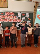 Вихованці ГПД 2-3 класів щиро вітають всіх з Днем Святого Валентина