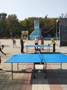 участь у міському турнірі з настільного тенісу на свіжому повітрі