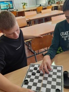 Олямпійці 8-Б класу по іграх в шашки та шахмати
