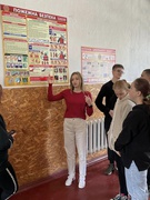 Тиждень цивільного захисту. Бесіда зі здобувачами освіти 8 класу про заходи збереження життя у надзвичайних ситуаціях.