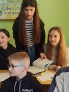 Засідання учнівського самоврядування та огляд шкільних підручників