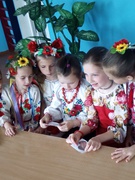 Конкурсно - розважальна програма ""Я - україночка"