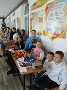 Благодійний ярмарок до Дня Збройних Сил України