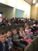 Поїздка на виставу "Красуня і Чудовисько"