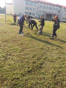 Прибирання закріпленої за закладом території