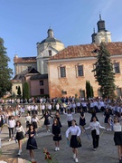 Свято Першого дзвоника "Переможно дзвоник вже звучить,пролетіло літо,наче мить"  01.09.2023